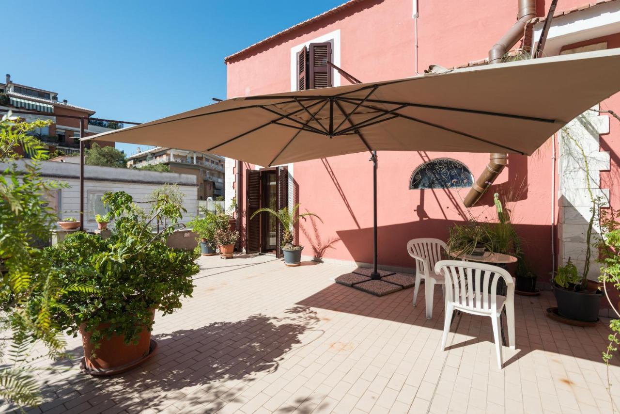 Cornelia Penthouse Bed & Breakfast Roma Dış mekan fotoğraf