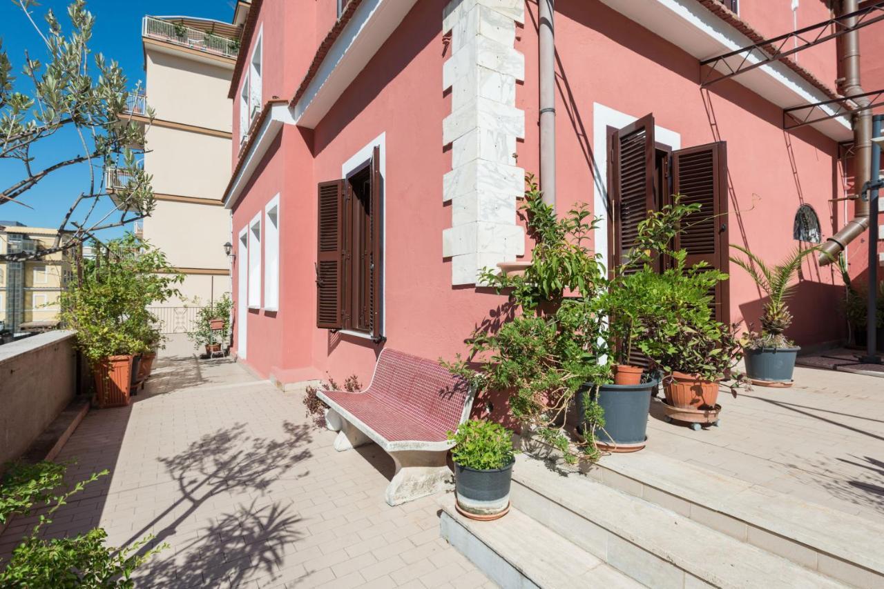 Cornelia Penthouse Bed & Breakfast Roma Dış mekan fotoğraf