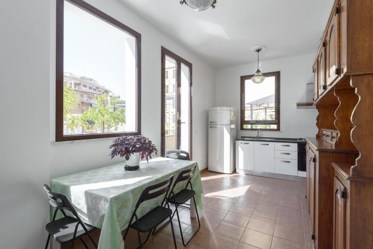 Cornelia Penthouse Bed & Breakfast Roma Dış mekan fotoğraf