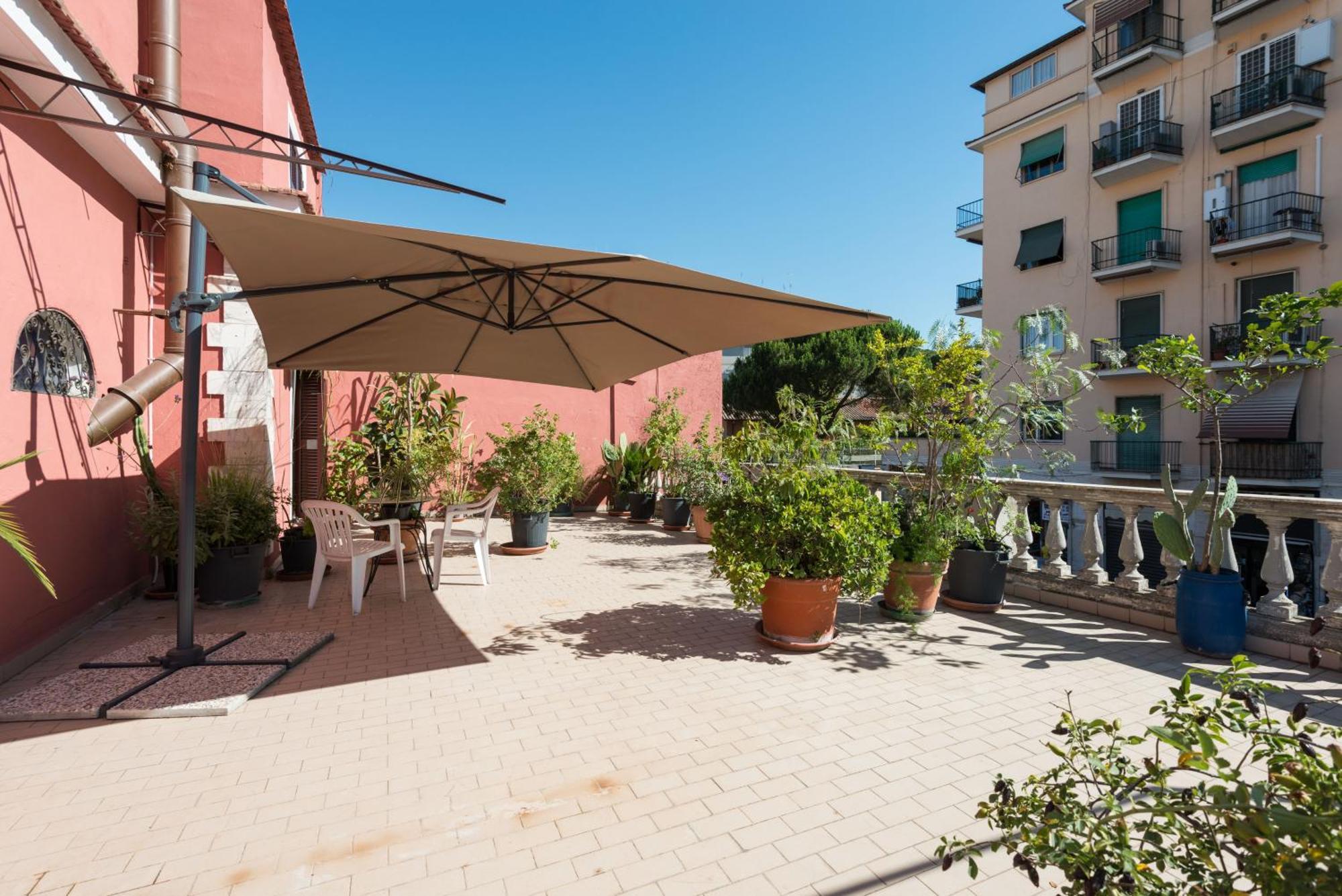 Cornelia Penthouse Bed & Breakfast Roma Dış mekan fotoğraf